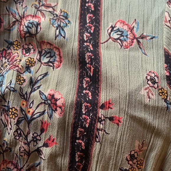 Angie Front Tie Blouse - Picture 7 of 7